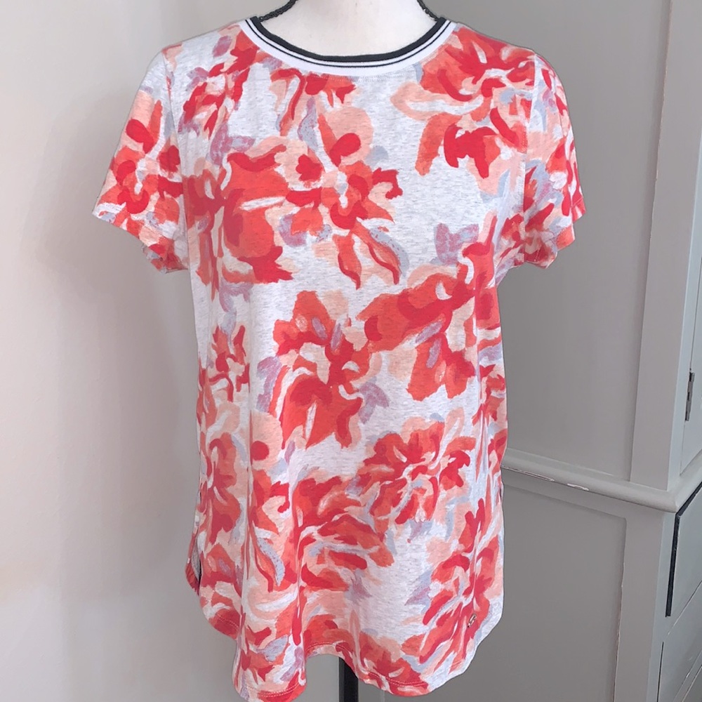 Calvin Klein performance floral Tee with scalloped split hem medium NWOT